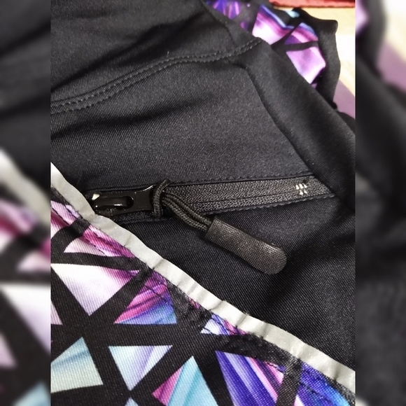 Covergirl Active Leggings stained glass mosaic pattern size M - Picture 4 of 10